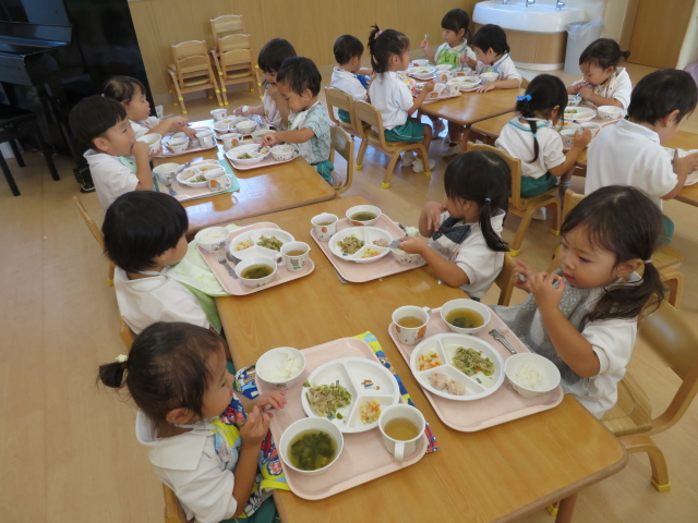 ２歳児 ひよこ組　　秋は・・・‼