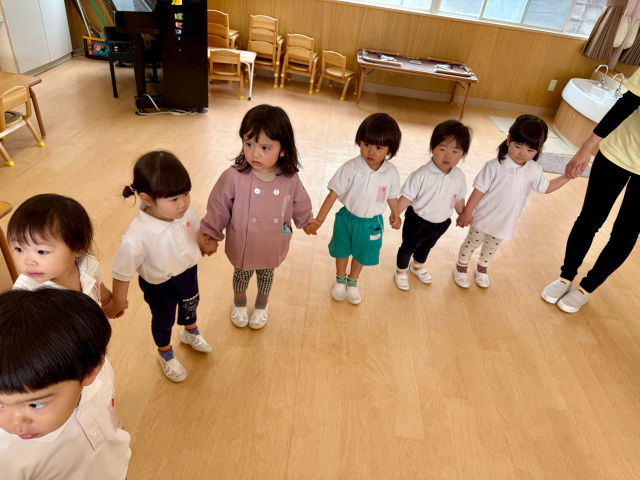 2歳児ひよこ組　最近の様子です♪