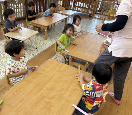 １歳児たまご組　ピカピカの歯になあれ！